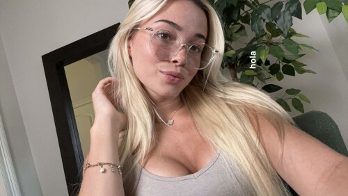 livvy gymnast RDownload8b65d30404062ec4