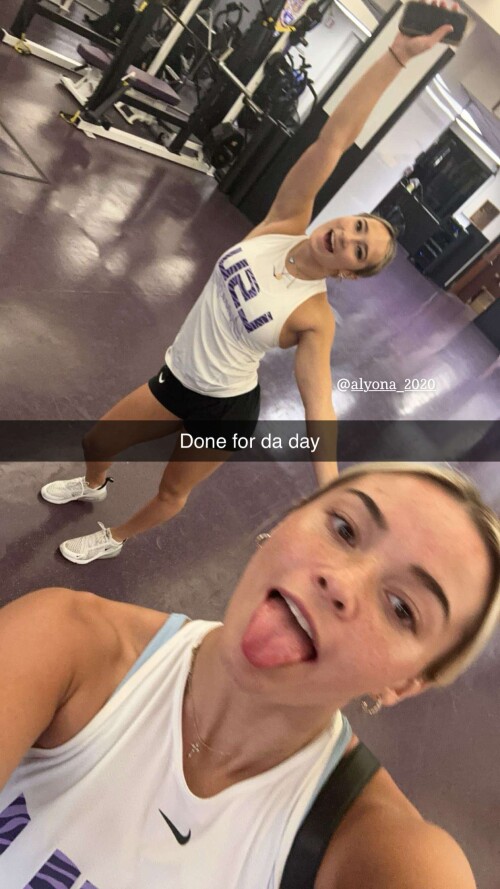 livvy gymnast RDownloadf4361dc91e96e4b8