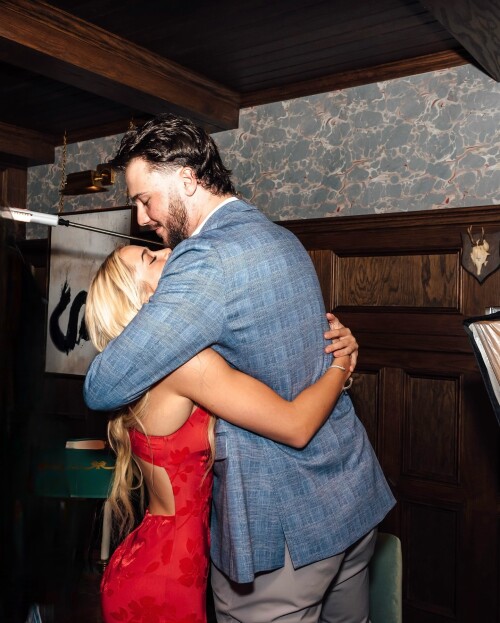 livvydunne 1732068333 3505165688874217707 453391670ca6c02d534ede28