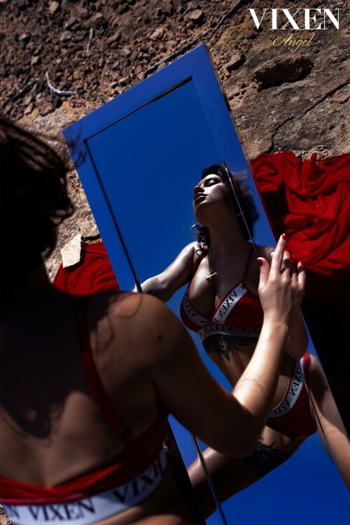 liya silver photoshoot 181d298bc95227b44a