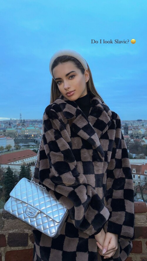 lizakovalenkoo 20231212 STORIES 3255788578170673876 7 32563148862731363623bc9a008e8d893bd