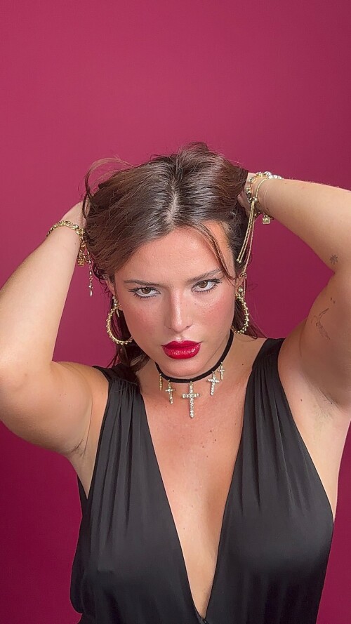 ljiOcML8jVGNY1uTxaOA8.1023219f9b739159efd6