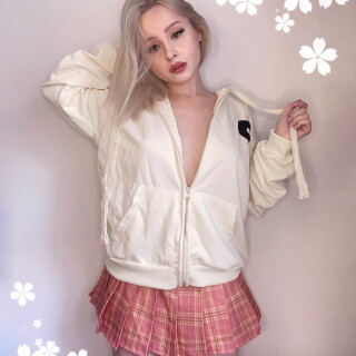 lolabey_00146f7dff1e50e50ed5b