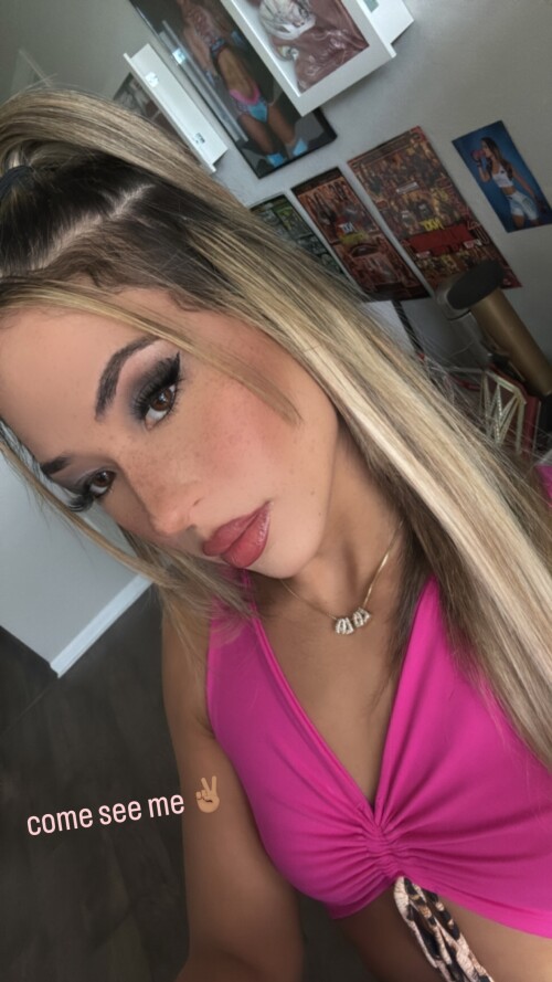 lolavicewwes2025 4 27 6.34.184 story9bda0a812230eec9