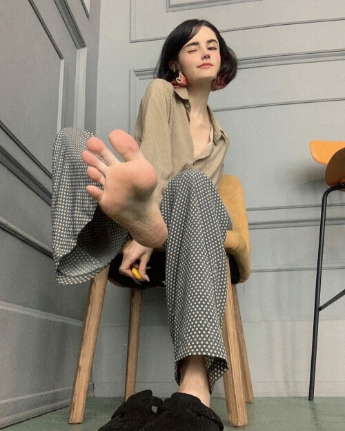 loonassoftfeeet 243