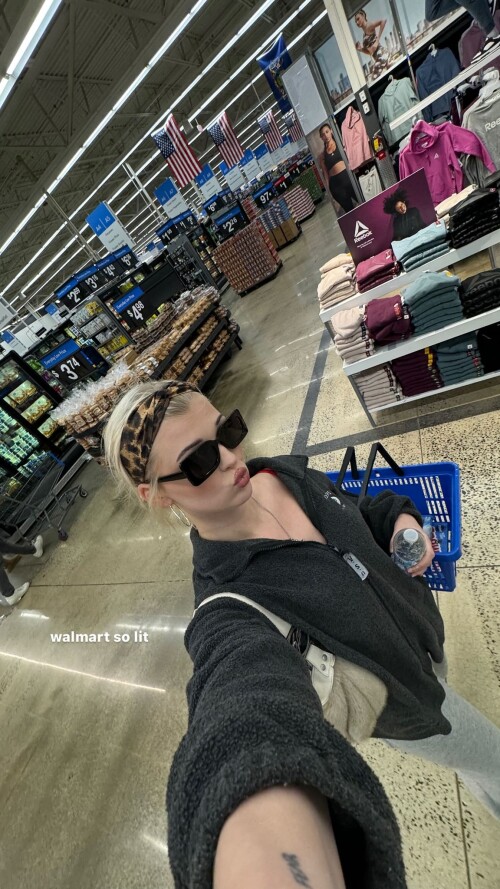 loren 63d08b935eaf41a2b79f5695863a595e62157c19a6d0aeb4