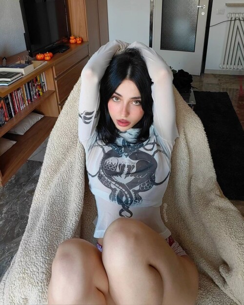 lucrelisa 20241021 00033e9ab12eab487e95