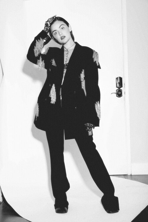 lucy 284f41793ff59a144b