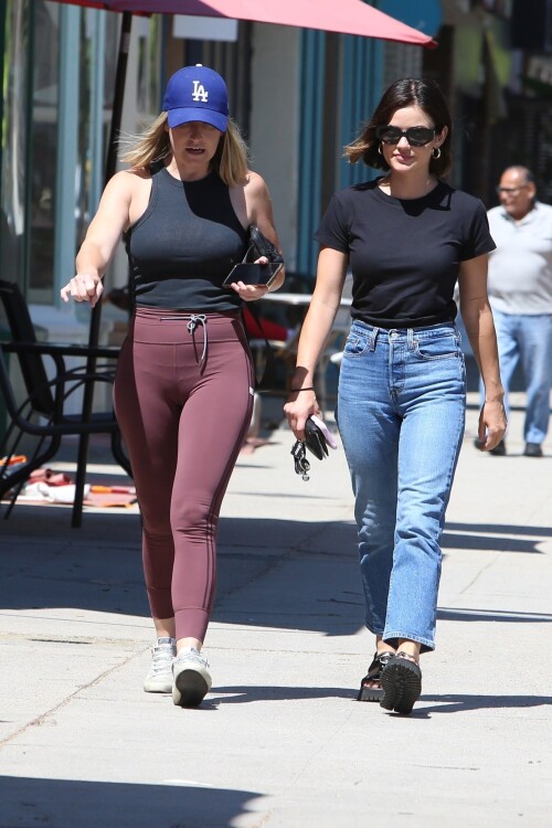 lucy297af021c1c53e27e40