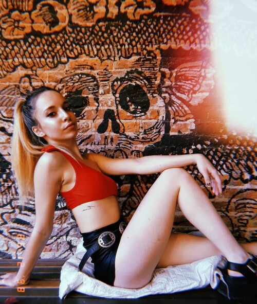 luly 136fc348498fd319847