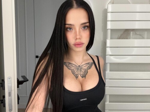 lyna com2000 1745761140517d49da95feead84a8