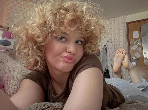 lynn chickfilagirl v0 h9sg2yl4x26f1a04512cede31b732