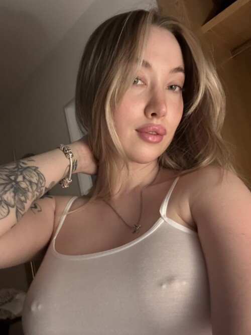 lynnimg23d6a8d8956b766b9