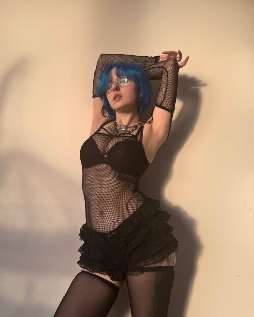 lyracr0w0 0136e438e8e2d2cfdb10f794279690a9