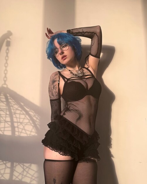 lyracr0w0 14dc2a63eb2661e2a7eb922a8e48566c