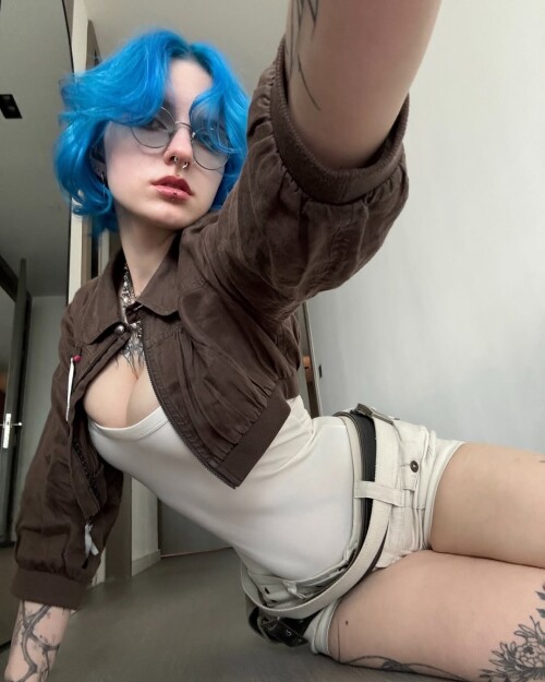 lyracr0w0 20250408 p 3606226519680109170 2 3606226509202791716896bb8ff5544ae50