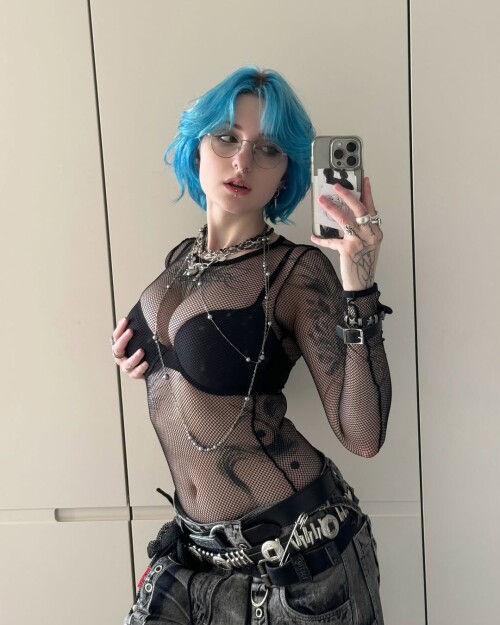 lyracr0w0 b719fd4eafd04f7483c998b3ec0dc047867871e539c207ca