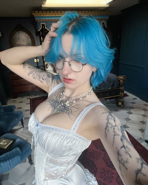 lyracr0w0 e99a5a6bd53afca9b9e5fcc1d9c0a9a6