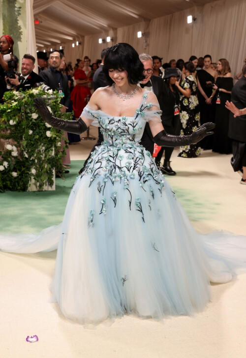 m1n4gNM9TCf7637aca82952f74