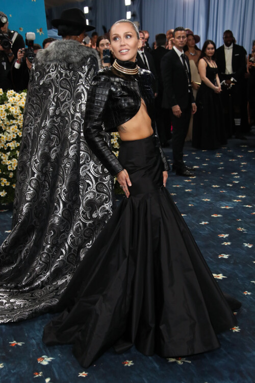 Mandatory Credit: Photo by Matt Baron/Shutterstock (15285858ez)Miley CyrusMet Gala 2025, Superfine: Tailoring Black Style, Arrivals, The Metropolitan Museum of Art, New York, USA - 05 May 2025