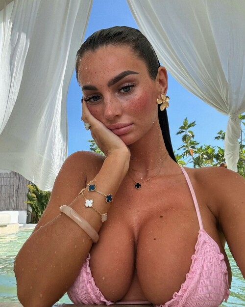 maddycheary 627ea0d703ebbdcf6e0