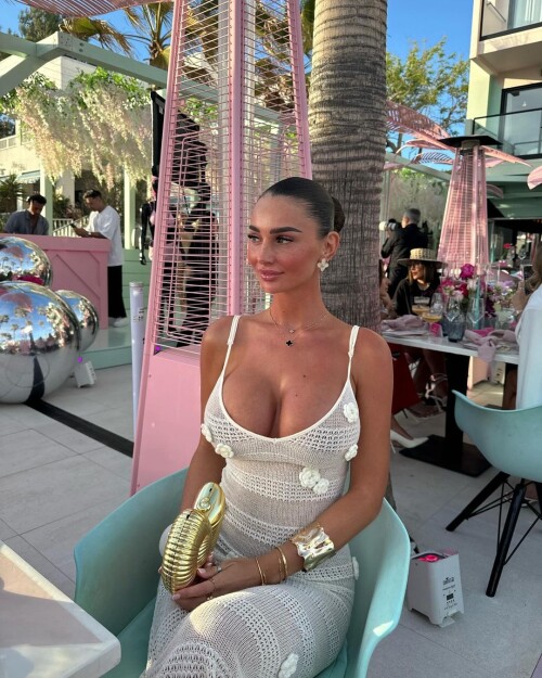 maddycheary 632de01924106f044bb