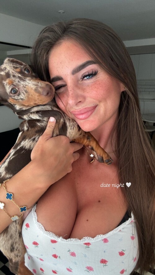 maddycheary 805a5770e924bfff5b1