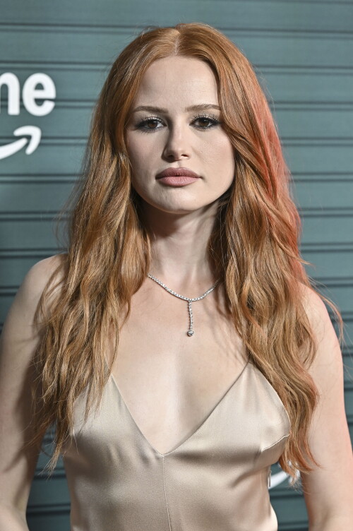 madelaine 53389f2035cba8f968