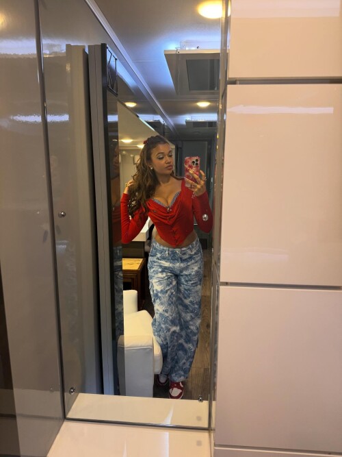 madisonbaileybabe_1759923753_3738833891634314834_208128134b041c0768761f0aa