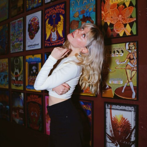 maisiehpeters 20221112 p 2970114399075015655 3 2970114392431111907