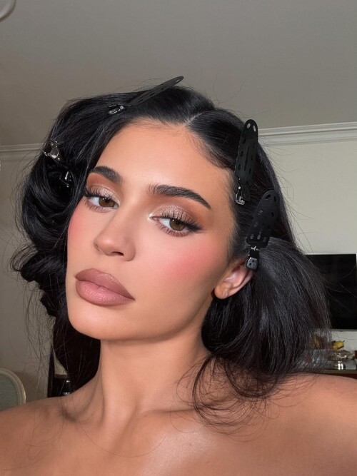 makeupbyariel 1759496448 3735249392450950383 230013221a09d35c80faaf650