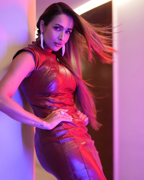 malaika 06e7c734021ca89dd9