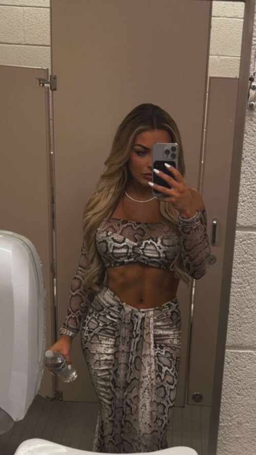 mandysaccs 2025 03 15T20 24 393acc67b618580e4e