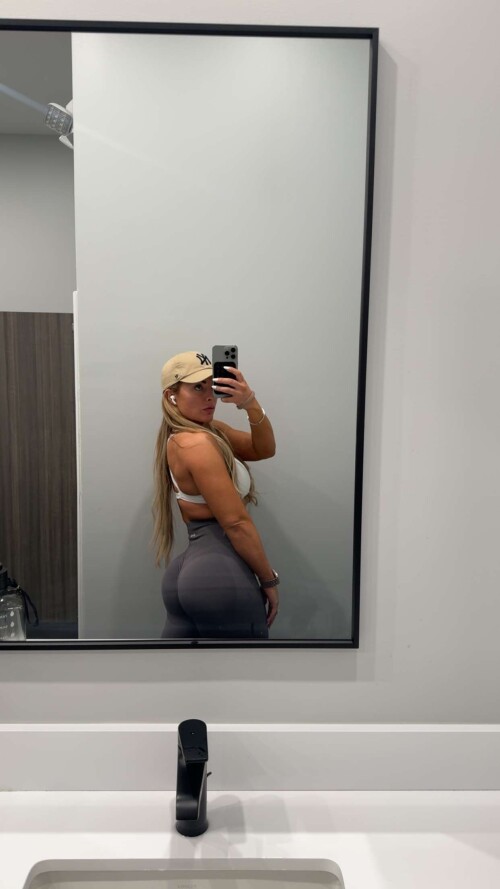 mandysaccs 2025 03 18T19 06 3282bf35dd5409865b