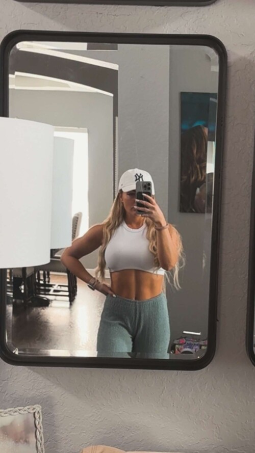 mandysaccs 2025 03 24T18 00 507781ef261d06cb35