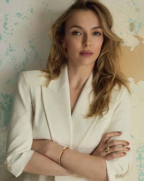 marieclairejodiecomer13dfd48293625bd8e6