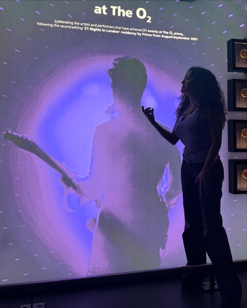 mauy02rr-2449db6806b787f3c