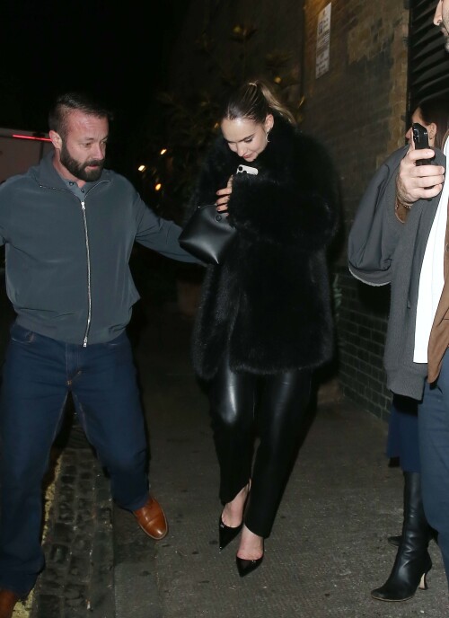 20 December 2024 - EXCLUSIVE.Actress Lily James appears worse for wear as she is seen leaving the Chiltern Firehouse London at 4am with Airbnb Co Founder and CEO Brian Chesky. Brian is the 355th richest person in the world according to Forbes, with a net worth of $7.8 billion. The pair attempted to sneak out the back of the Chiltern Firehouse with Chesky attempting to cover his face as they entered a waiting Range Rover. Credit: GoffPhotos.com   Ref: KGC-29/49/305/453**Exclusive to GoffPhotos.com - Newspapers To Agree - Magazines Double Space Rates Minimum Fee of 350 - ONLINE/WEB MUST CALL BEFORE USE - ONLINE EMBARGOED UNTIL 23:00 22/12/24**