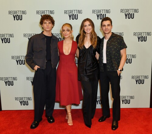 mckenna 5dd319709b0d0d299