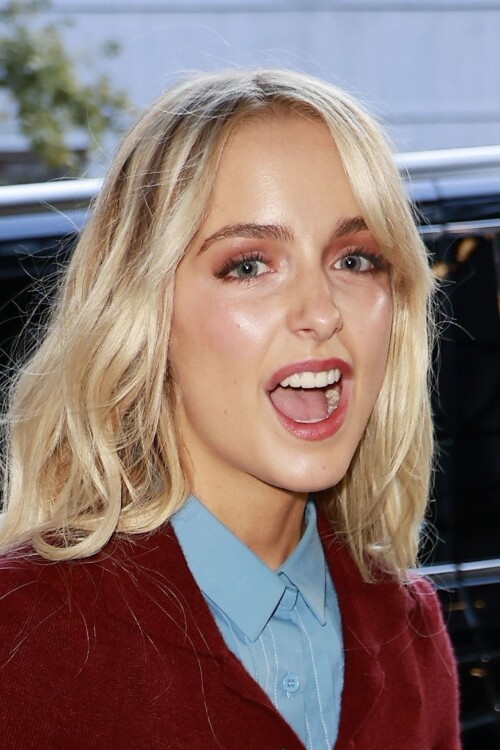 mckenna grace elevates preppy style for cbs mornings appearance 1abab7ab44b10cc2c