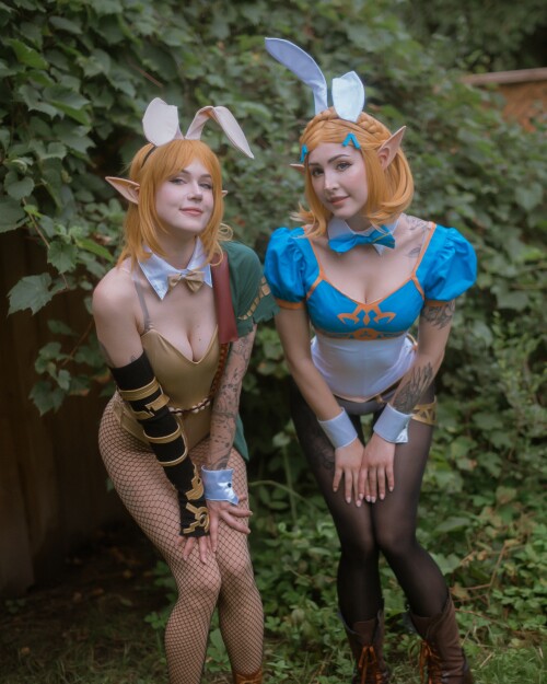 me-rose-link-and-zelda-bunnysuit-88f14ebeaacb9b2b9.jpeg