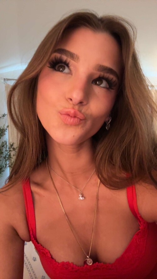 media 200d198429f6cc97e4