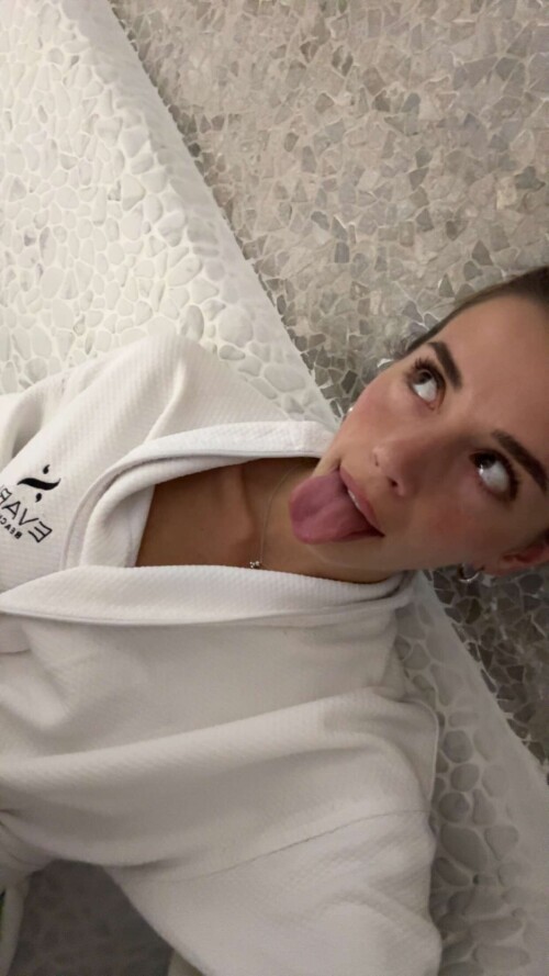 media 3422d8b2c39dba11e