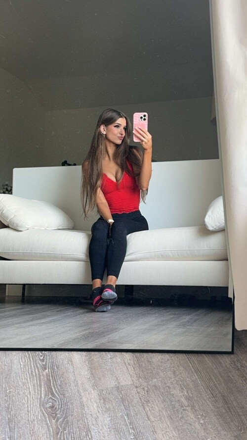 media 4953d6b963d3e933c4