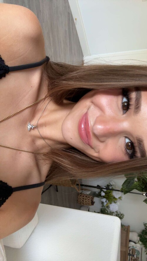 media 51a3274e9bc2d6d232