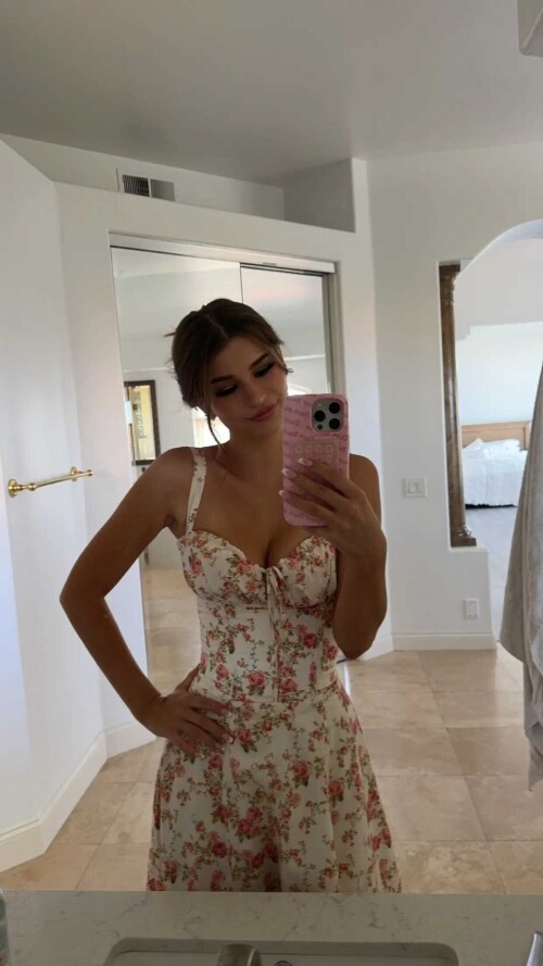 media 65c2886d9195be824