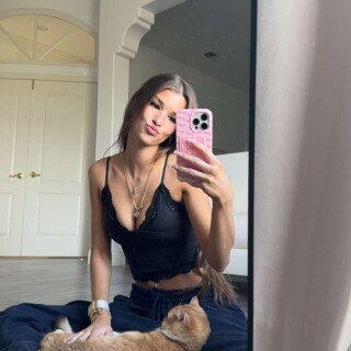 media-8381f6e72d3e172884