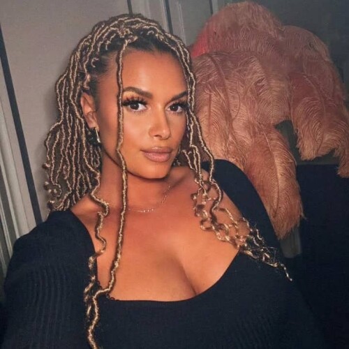 media sm 1447d86efdfd761b4