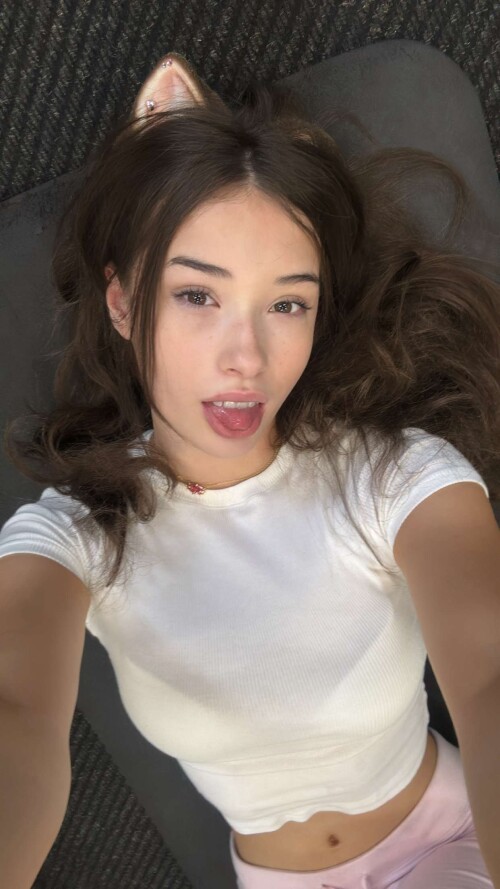 media217cb027b9bb740e8