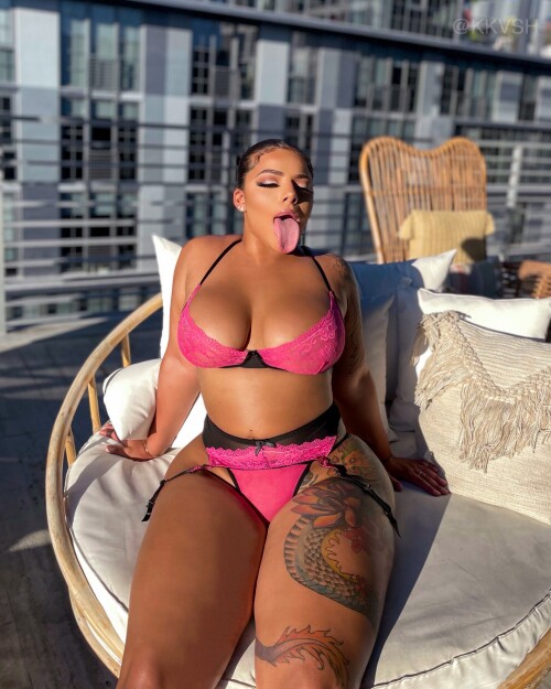 media FAoO9iVXEAAEhoa